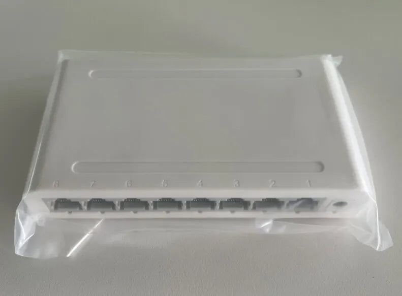 5/8 Ports Ethernet Switch 10/100/1000Mbps Desktop Gigabit Network Switch Adapter RJ45 Ethernet Switch Auto MDI/MDIX Fast Switch