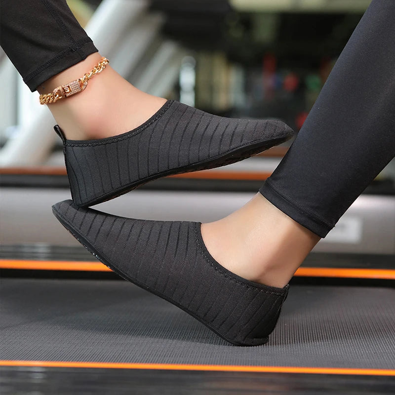 Men Women Water Sports Barefoot Aqua Shoes Unisex Swimming Outdoor Beach Shoes Gym Running Shoes Kids Sneakers Yoga Footwear