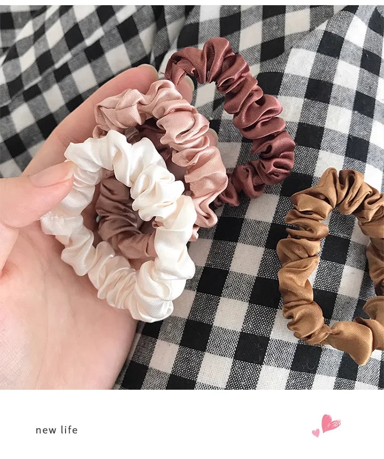 Advanced and Elegant, Minimalist Simulation Silk Hair Loop, Versatile, High-end Tie Hair Rope, High Ponytail Leather Band.